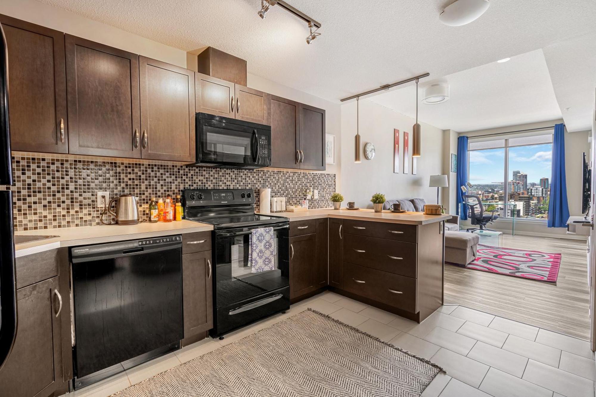 City Centre Retreat - 1Br Condo With Desk カルガリー エクステリア 写真